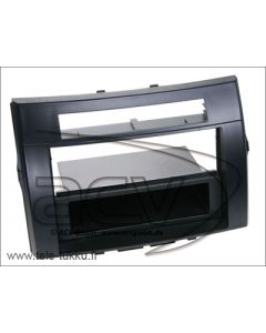 Soitinadapteri Toyota Corolla Verso<-09 musta